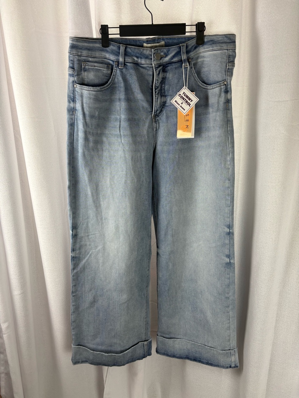 Risen Medium Wash Wide Leg Cuffed Denim Jeans Plus Size 2X 18/20 NEW NWT